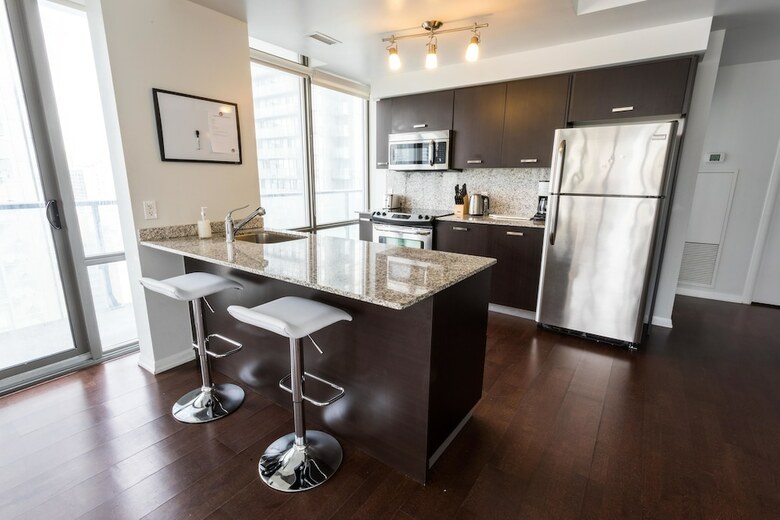 Altitude Suites Bay Street By Teristo Group