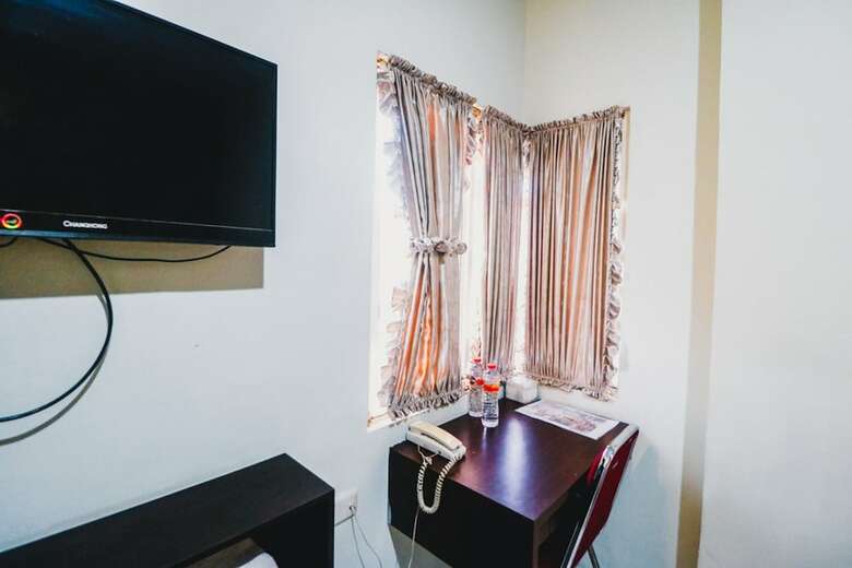 Hotel Reddoorz Plus Near Mall Panakukang 2