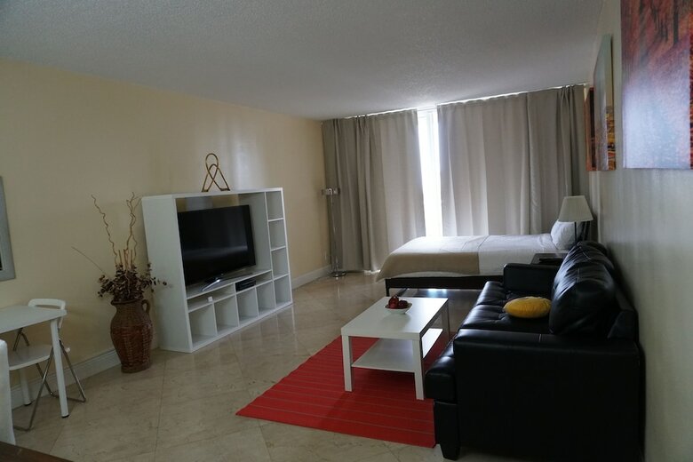 Hotel Collins Avenue Apartment