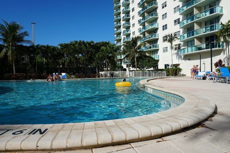 Hotel Collins Avenue Apartment