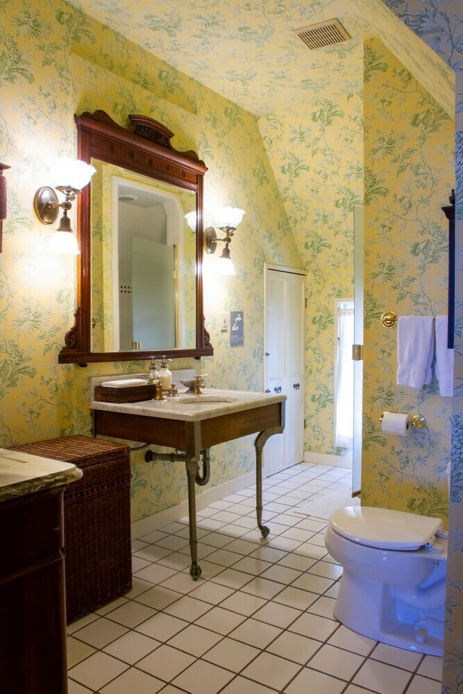 Bed & Breakfast Green Gables Inn, A Four Sisters Inn