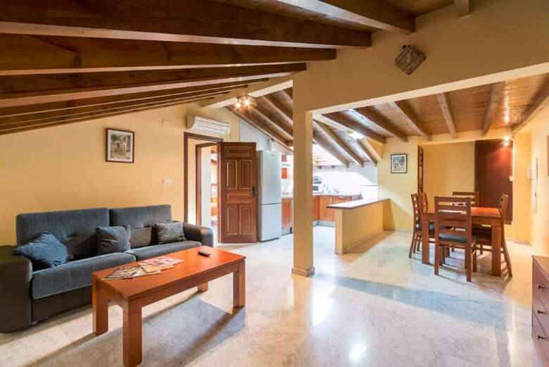 Apartamentos Mercader De Sedas