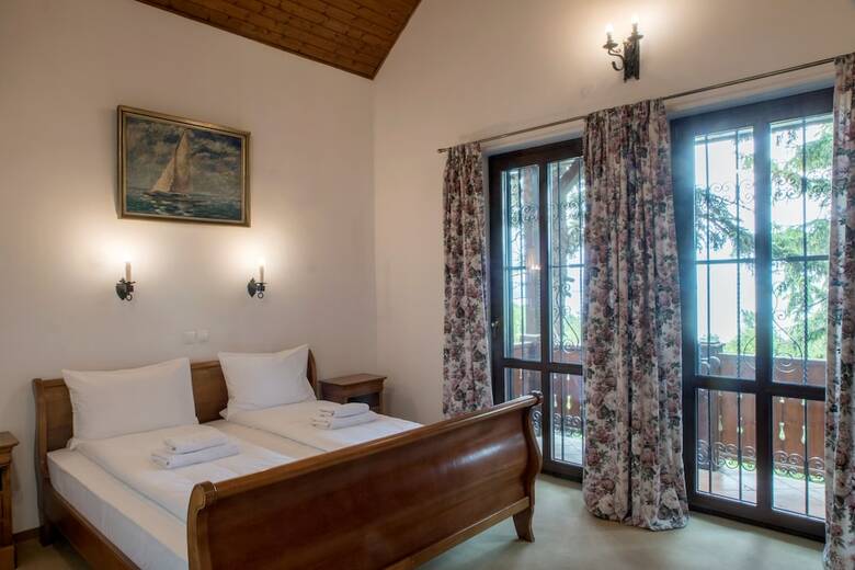 Hotel Villa Garda Tihany