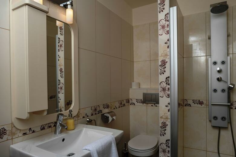 Hotel Villa Garda Tihany
