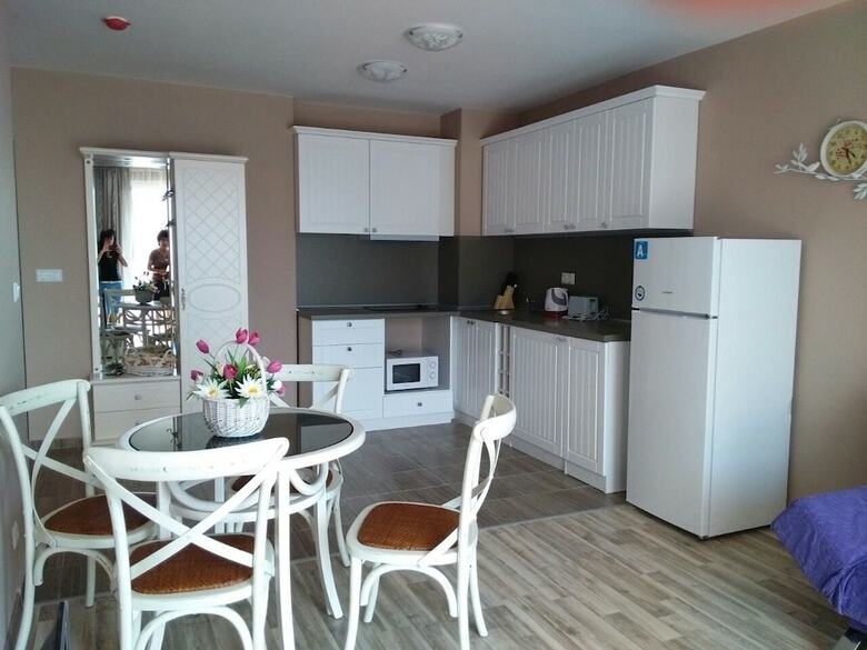 Aparthotel Admiral Plaza Apartments