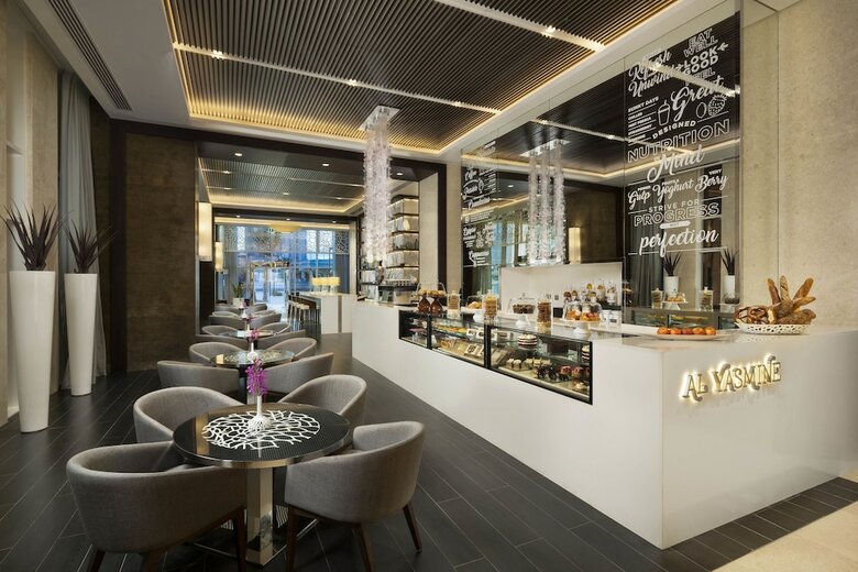 Hotel Beach Rotana Residences