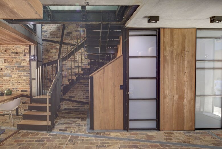 Executive Rental Style House