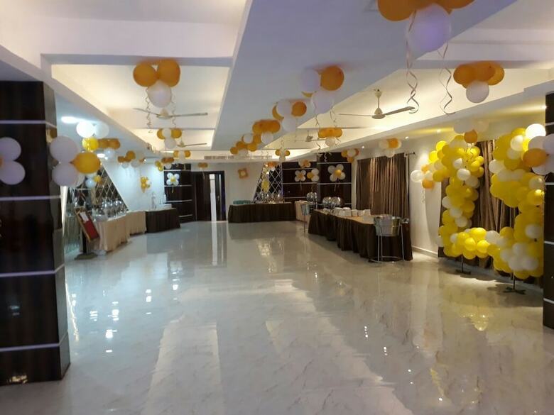 Hotel Akash Sarovar
