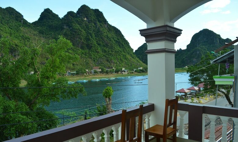 Hotel Son Doong Riverside Homestay