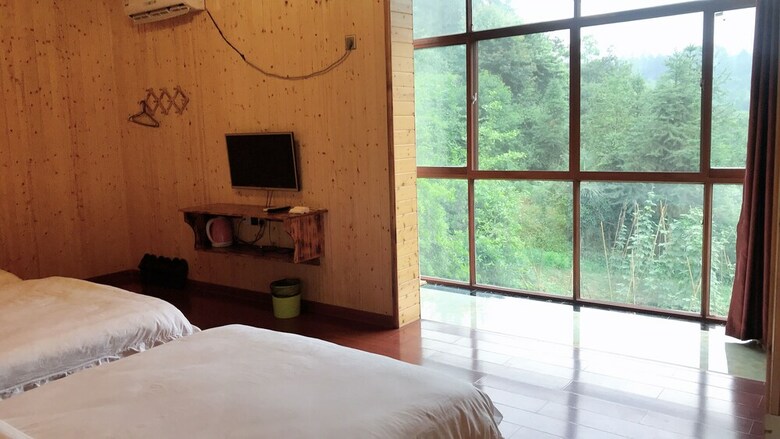 Hotel One Step To Heaven Inn