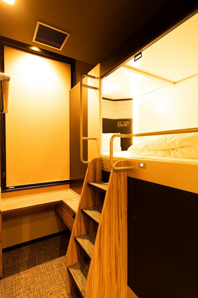 Hostal Global Cabin Yokohamachukagai - Hostel