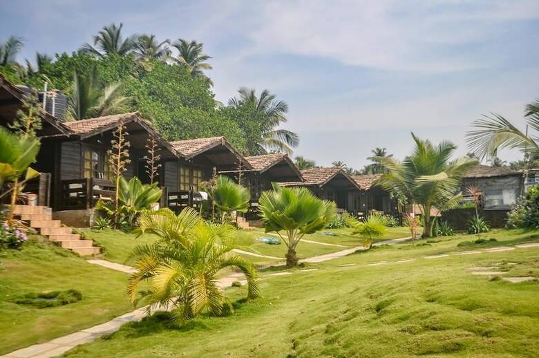 Hotel Lotus Sutra