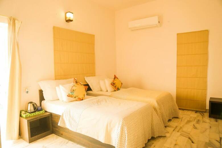 Hotel Safarnama Agra
