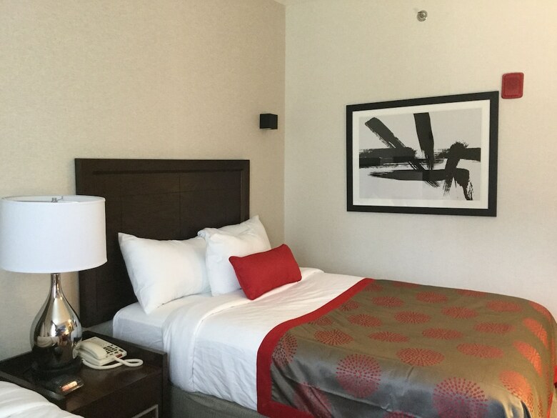 Hotel Ramada By Wyndham Bronx Terminal