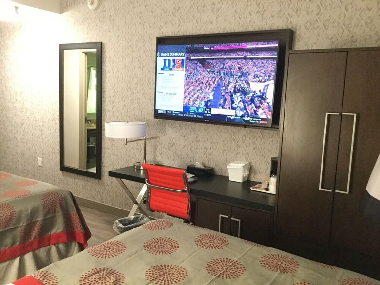 Hotel Ramada By Wyndham Bronx Terminal