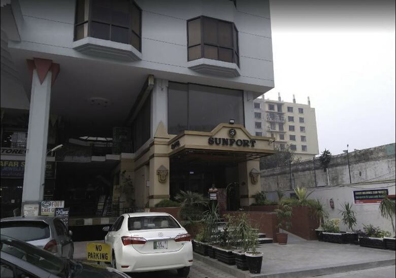 Sunfort Hotel
