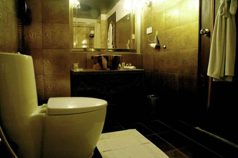 Sunfort Hotel