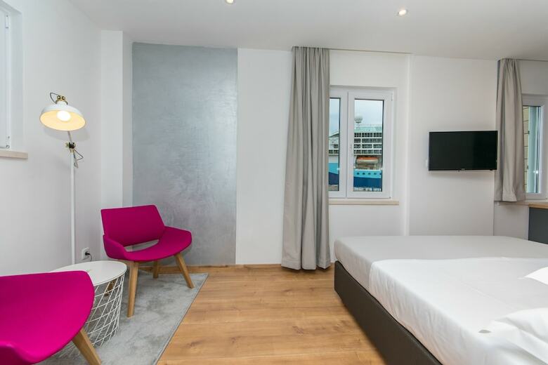 Hotel Ora Luxury Rooms