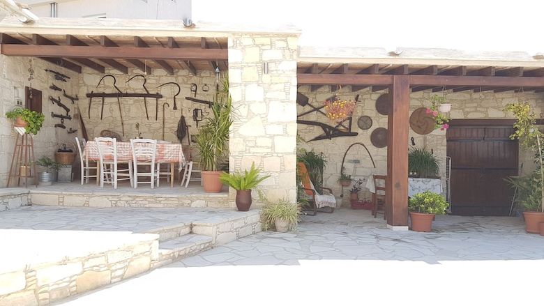 Apartamentos Olympia Traditional Houses