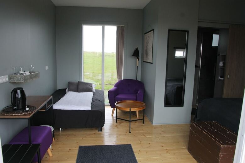 Hotel Glacier View Guesthouse