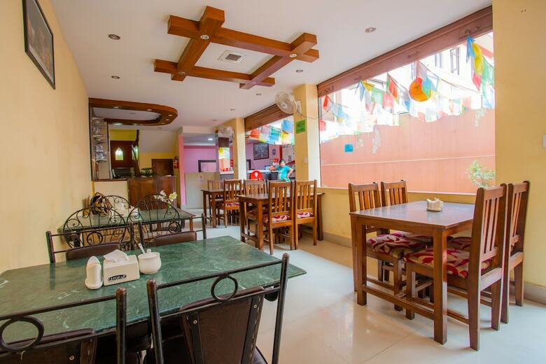 Hotel Traveler's Holiday Inn