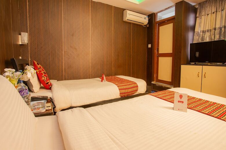 Hotel Traveler's Holiday Inn