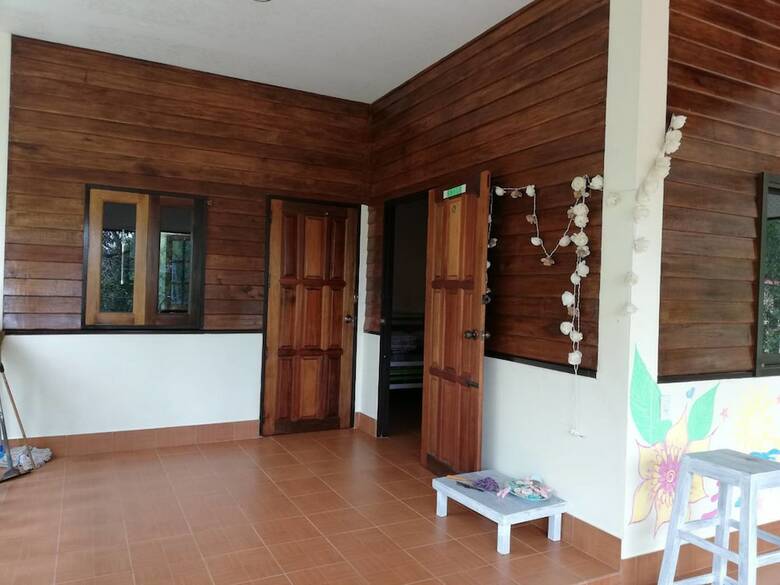 Hotel Baan Sin Petch