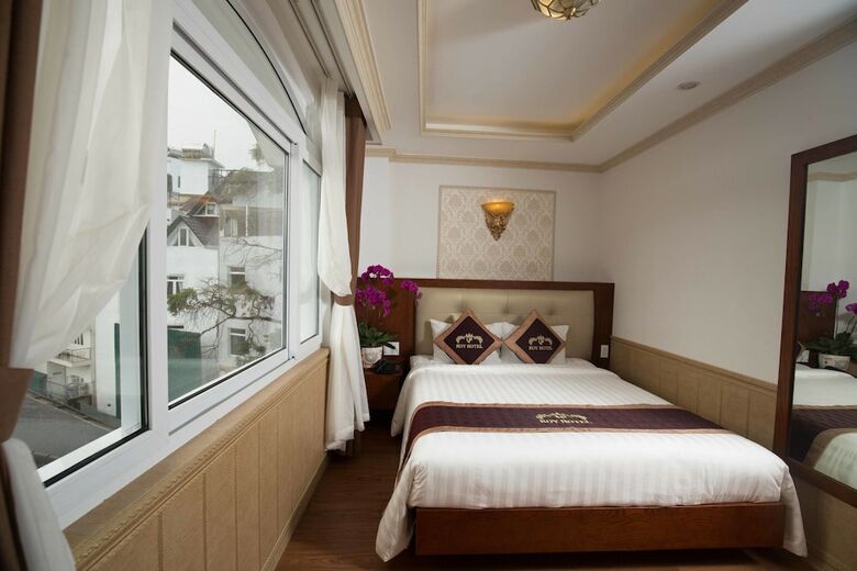 Roy Dala Hotel