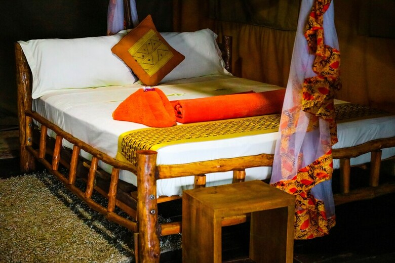 Selous Butembo Tented Lodge Lotus