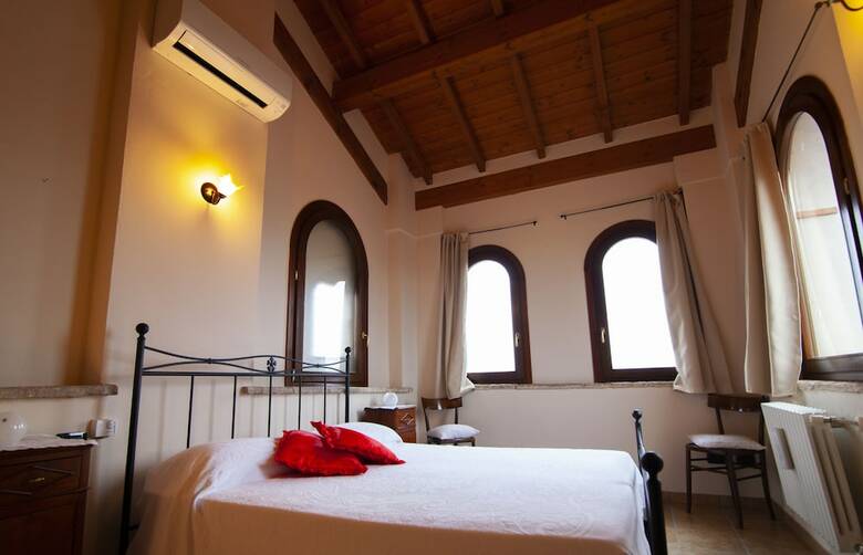 Hotel La Finestra Sul Castello