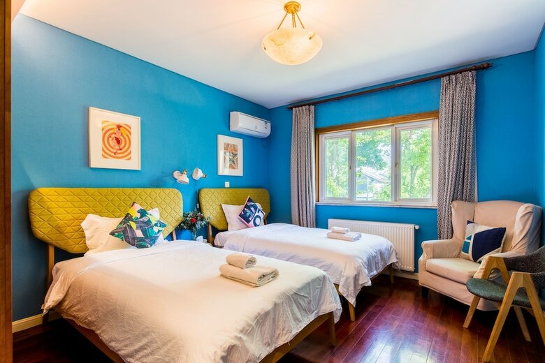 Carnival Villa With 5 Brs