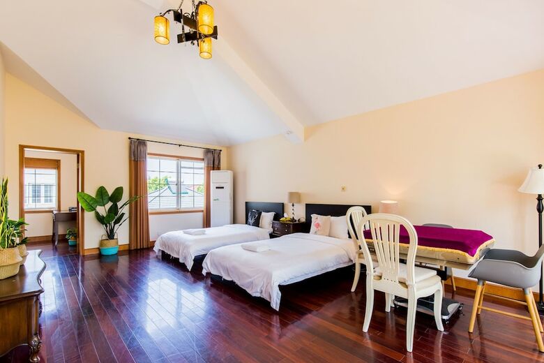 Hotel Cambridge Villa With 5 Brs