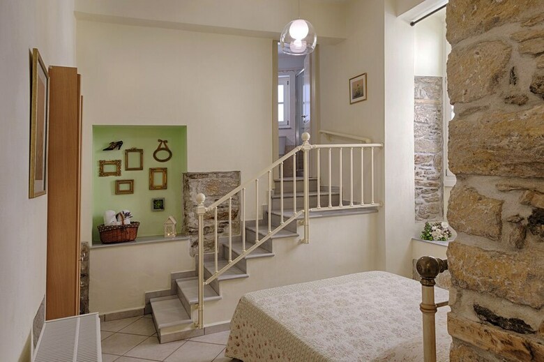 Aparthotel Antouanetta Apartments