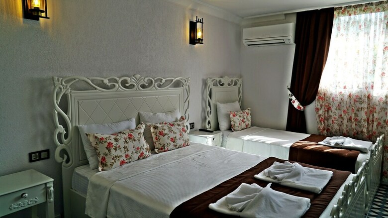 Hotel Cunda Pusula Otel