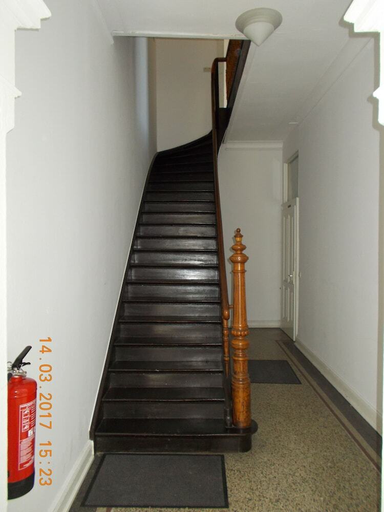 Hostal A&s Hostel Bonnerstr. 64