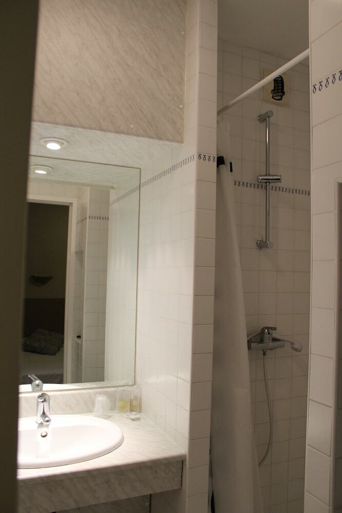 Hotel H�tel Les Glycines