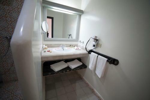 Borjs Hotel Suites & Spa