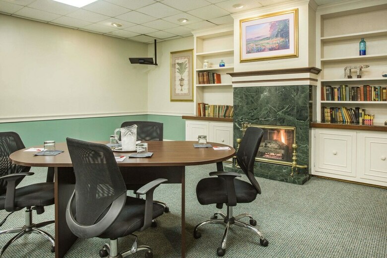 Hotel Ramada By Wyndham & Suites Warner Robins