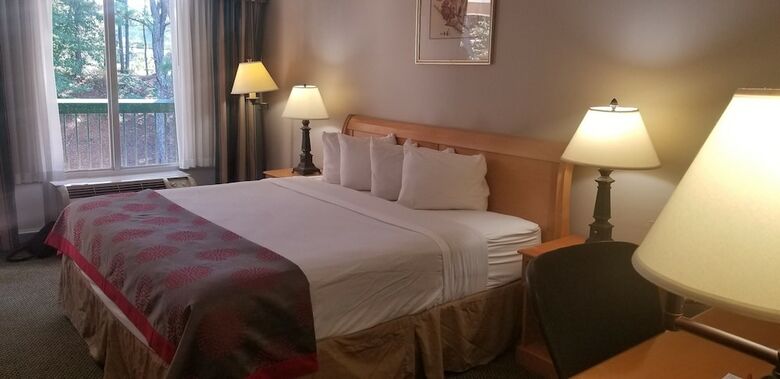 Hotel Ramada By Wyndham & Suites Warner Robins