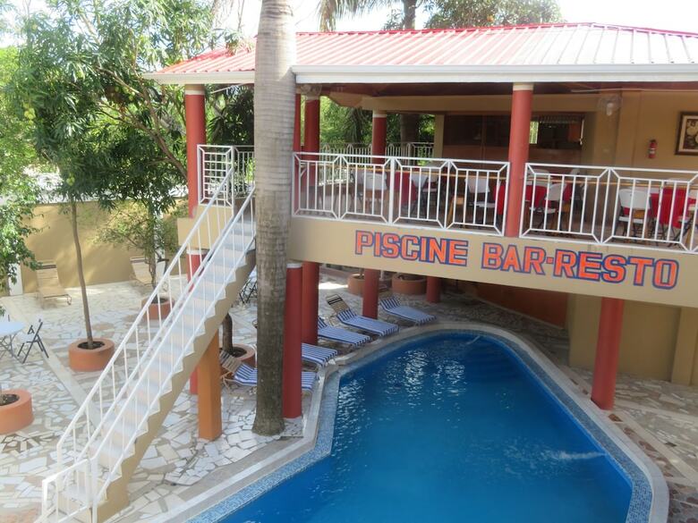 Comfort Plus Hotel