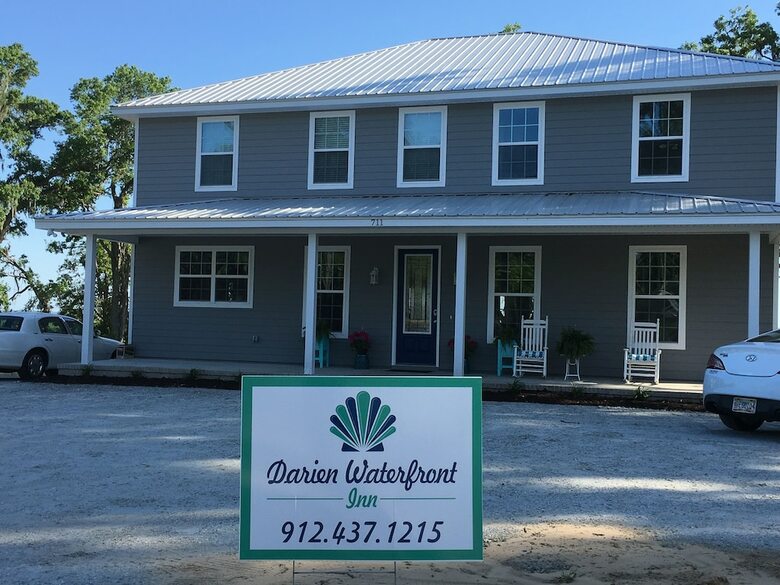 Bed & Breakfast Darien Waterfront Inn