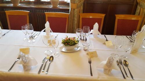Hostal Gasthaus Zum Hirschen