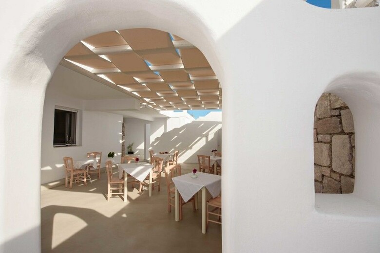 Hotel Tania Milos