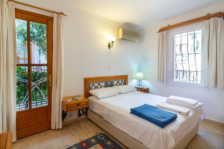Korsan Apartments