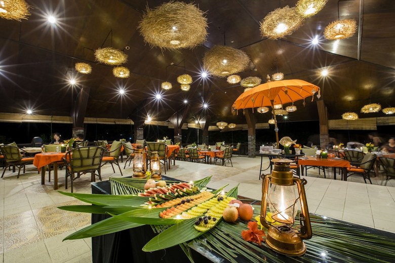 Hotel Bastianos Lembeh Dive Resort