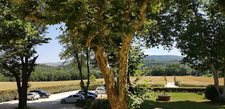 Domaine De  Valbrillant Location