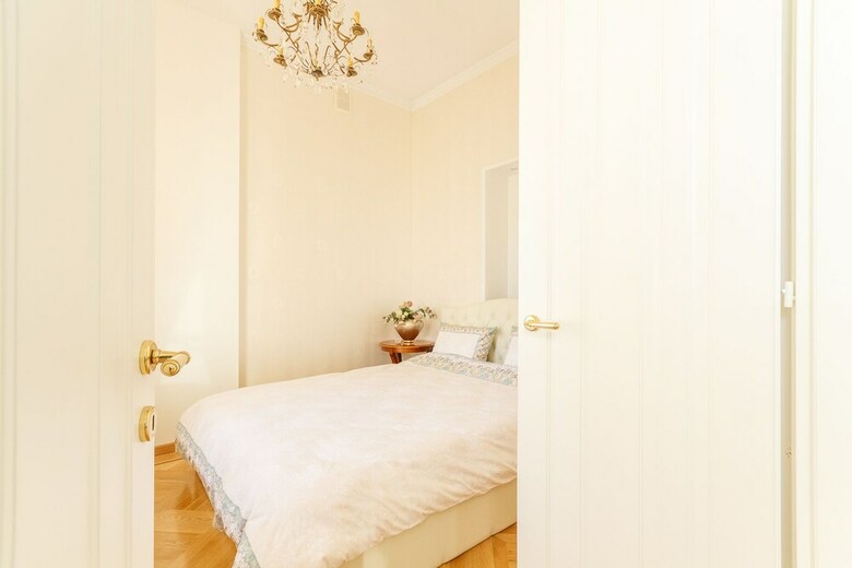 Charming Apartments Near Hermitage