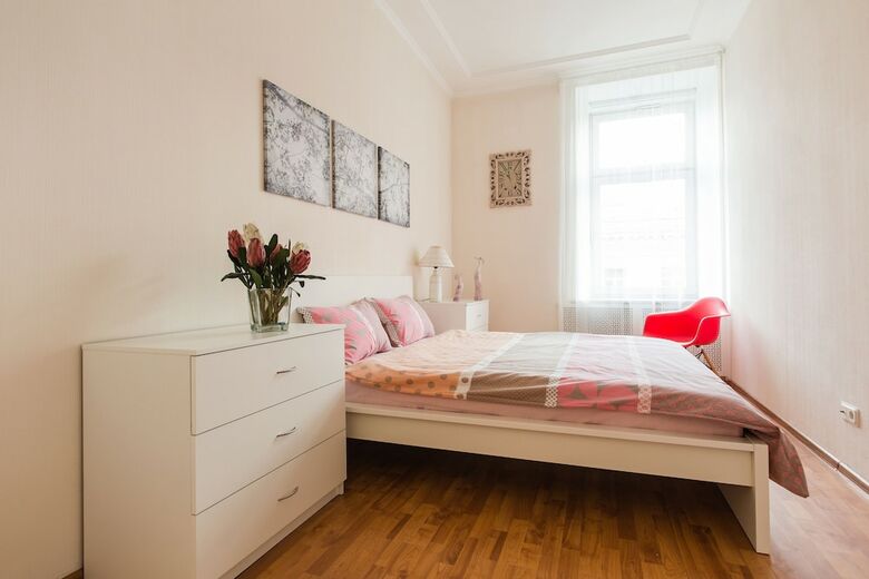 Charming Apartments Near Hermitage
