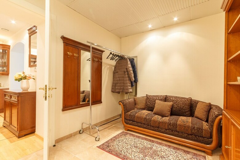 Charming Apartments Near Hermitage
