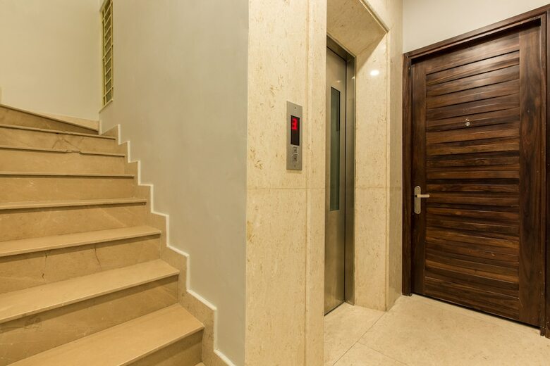 Hotel Ihome Homestay